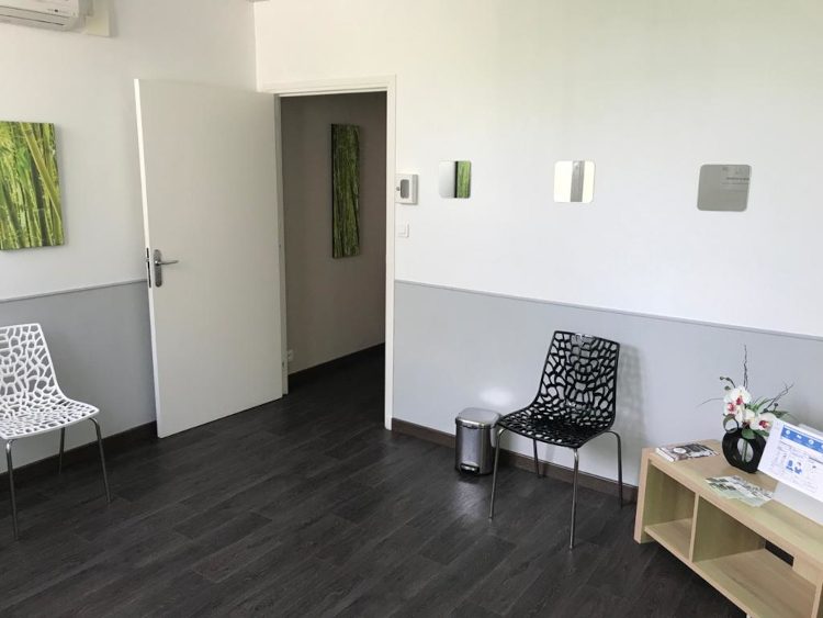 Boucharenc_Bellerives_sur_allier_salle_attente